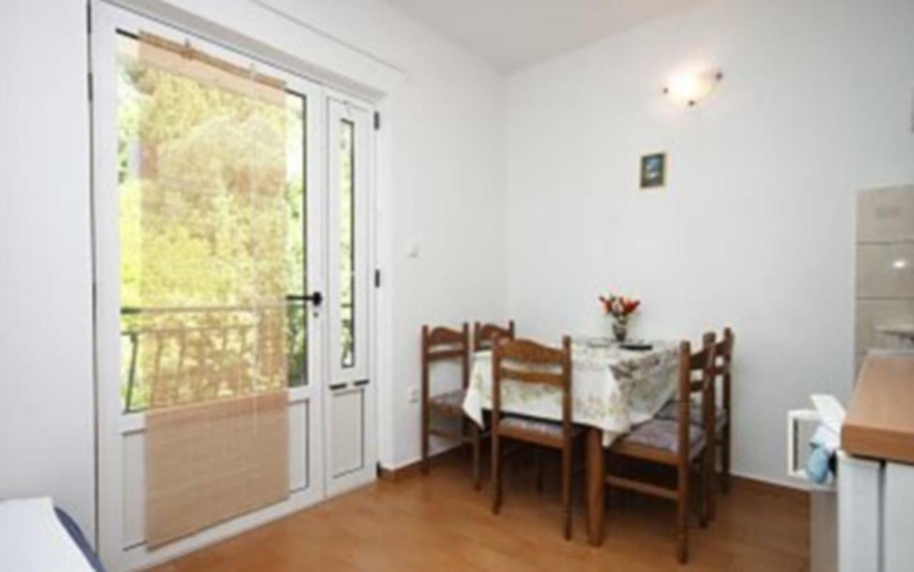 Apartments Marinovac Živogošće エクステリア 写真